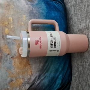 Stanley Pink Dusk 40 oz. Quencher FlowState Tumbler